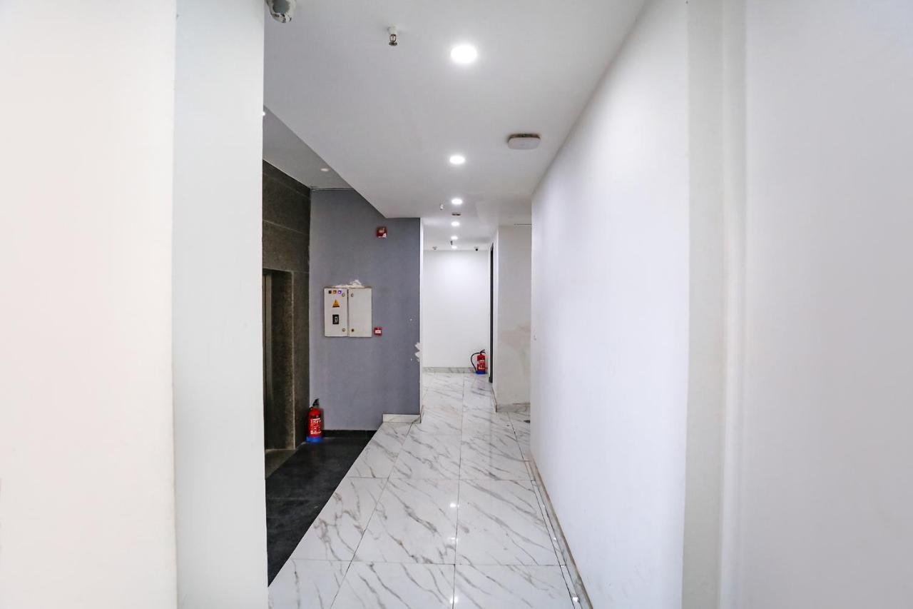 Fabhotel Vat - Meera Bagh Delhi  Eksteriør bilde