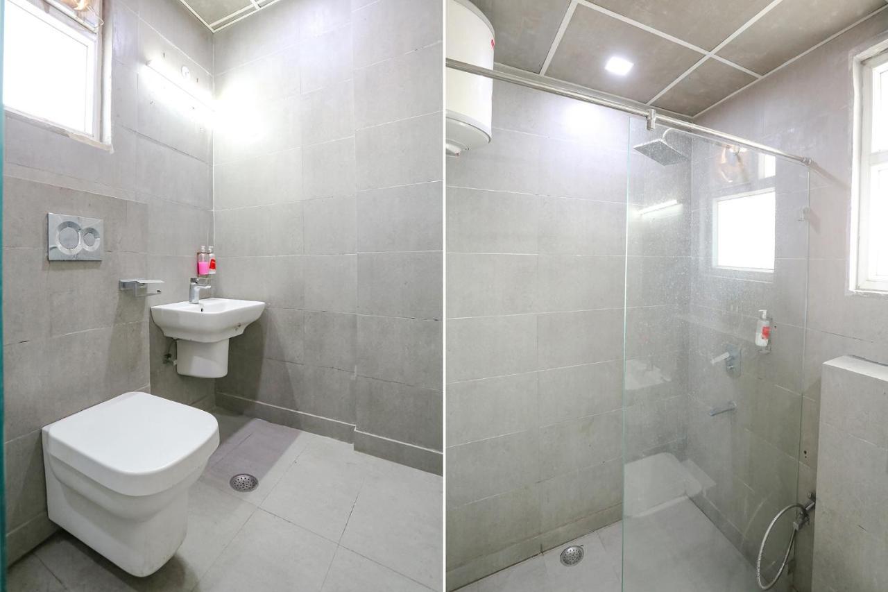 Fabhotel Vat - Meera Bagh Delhi  Eksteriør bilde