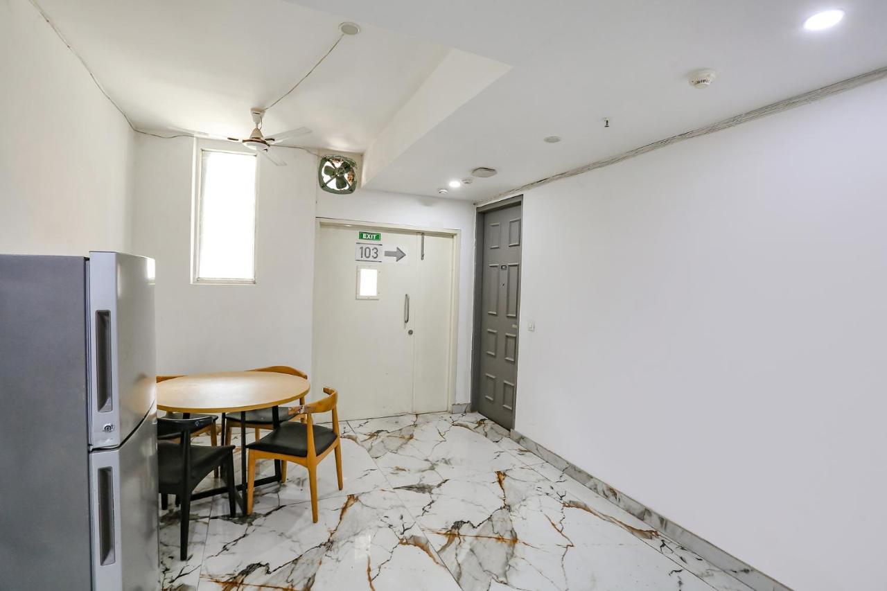 Fabhotel Vat - Meera Bagh Delhi  Eksteriør bilde